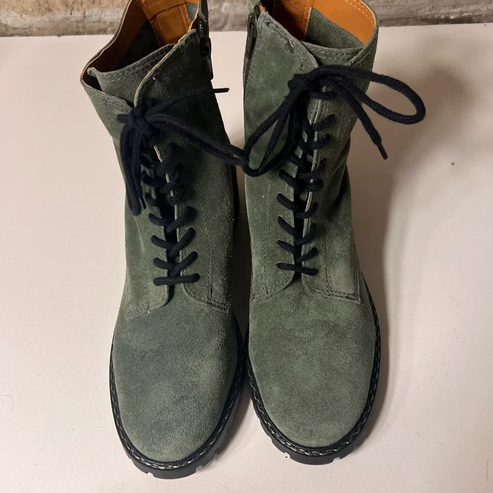 Lucky Brand Women's Olive Green Boots. - Picture 11 of 12